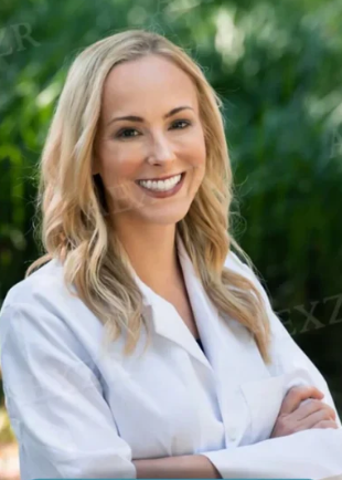 <em><strong>Dr. Emily Carter, Board-Certified Dermatologist</strong></em>